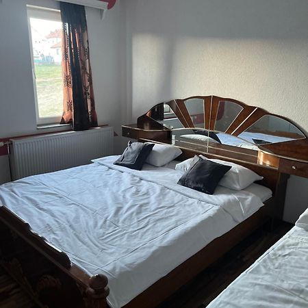 Guesthouse Vanilla Sjenica Bagian luar foto
