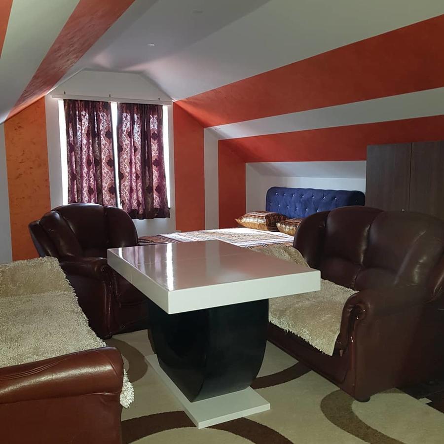 Guesthouse Vanilla Sjenica Bagian luar foto
